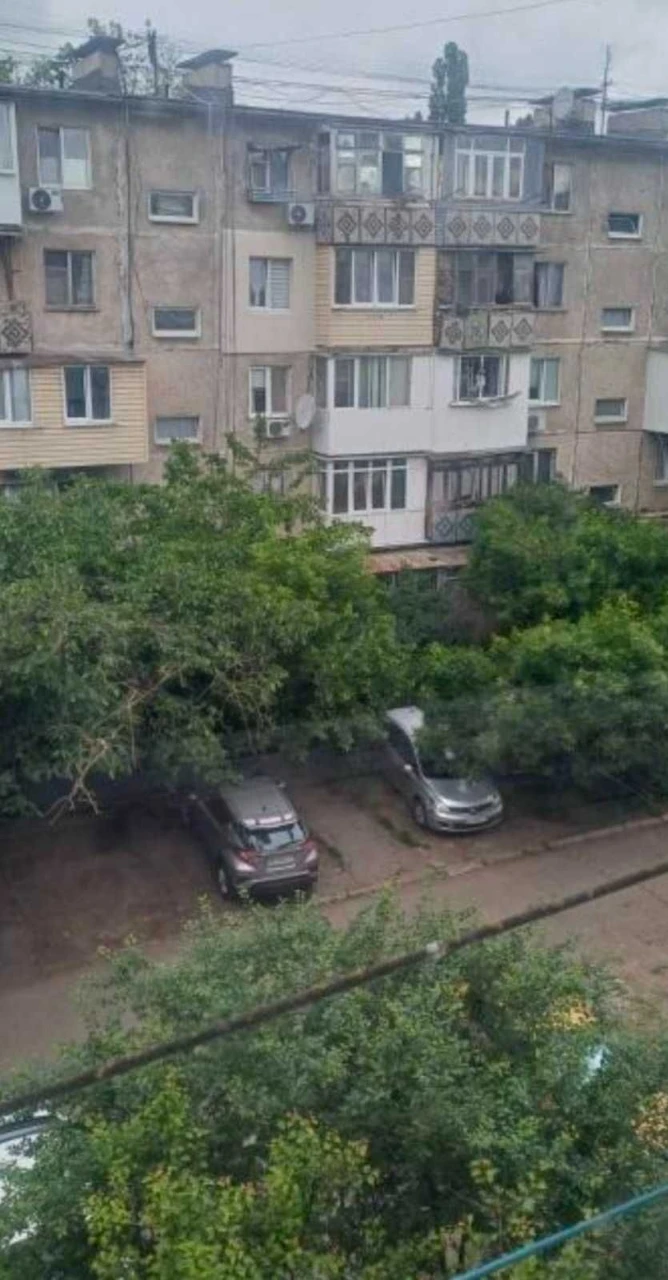 Продам 2-кімнатну квартиру в парку Твена