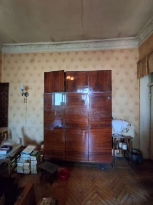 Трикімнатна квартира 80 м² під хостел за 60 000 доларів