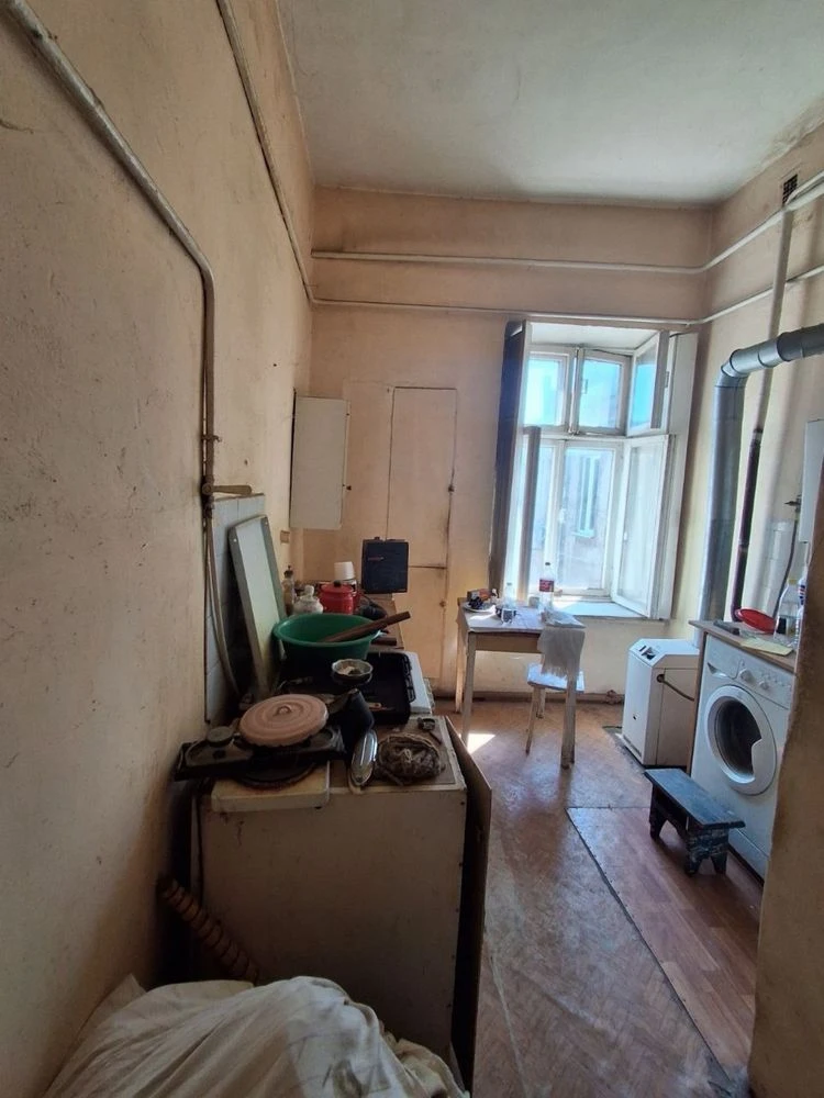 Трикімнатна квартира 80 м² під хостел за 60 000 доларів