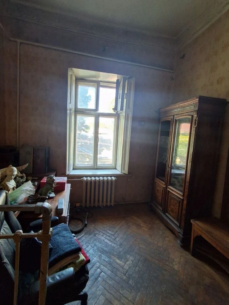 Трикімнатна квартира 80 м² під хостел за 60 000 доларів