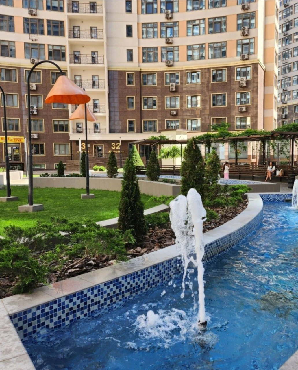 Продам 2-комнатную квартиру  на Каманина  Аркадия