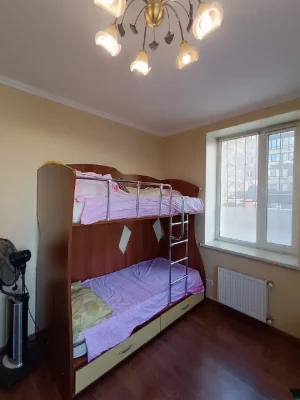 Продам 1 этаж 3 комнатную кв. Грушевского 39/1 к6 ЖК Лотос
