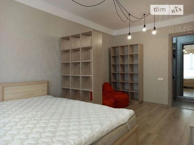 Продаж 1к квартири 41.5 кв. м на вул. Левка Лук'яненка 1 • I