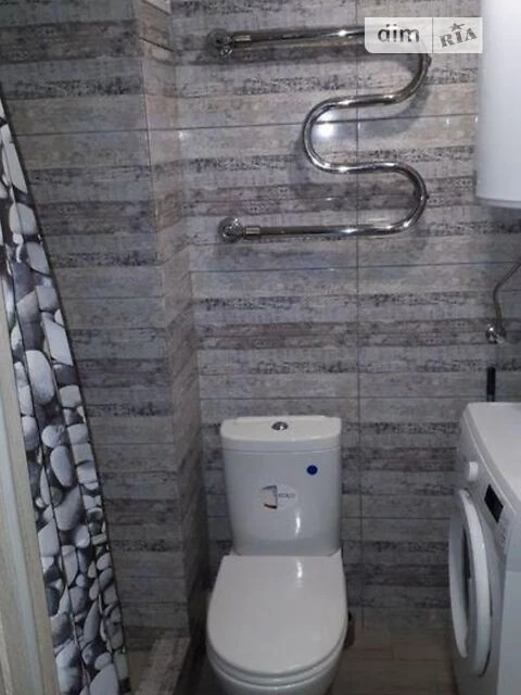 Продаж 1к квартири 41.5 кв. м на вул. Левка Лук'яненка 1 • I