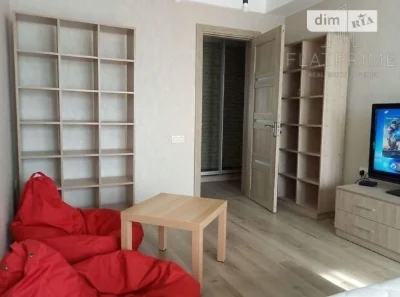 Продаж 1к квартири 41.5 кв. м на вул. Левка Лук'яненка 1 • I