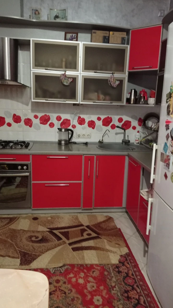 Продаж квартири з прибудинковою теріторією в центрі міста