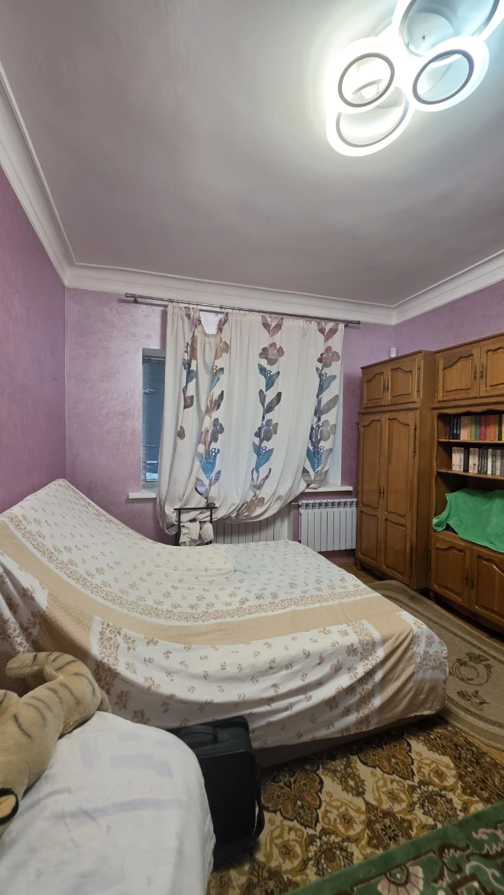 Продаж квартири з прибудинковою теріторією в центрі міста