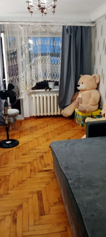 Продам двухкомнатную квартиру.Запорожье,Бабурка.