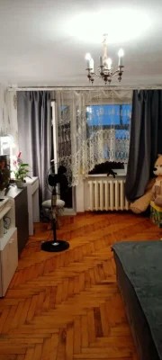 Продам двухкомнатную квартиру.Запорожье,Бабурка.