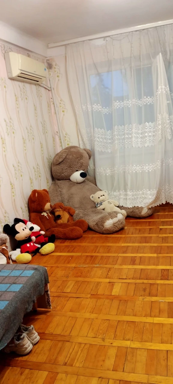 Продам двухкомнатную квартиру.Запорожье,Бабурка.