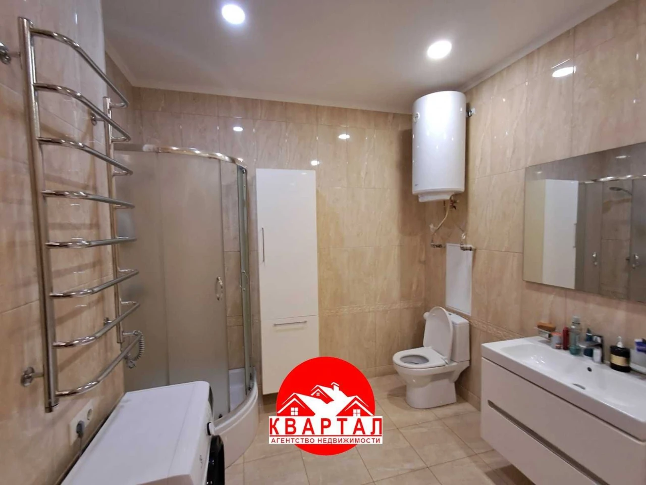 Продается 2-х комнатная полнометражная квартира на Мира с ка