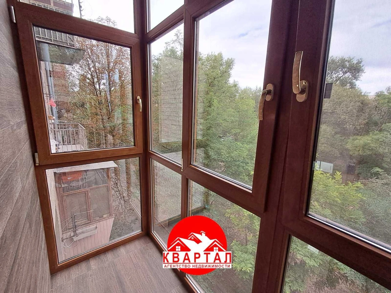 Продается 2-х комнатная полнометражная квартира на Мира с ка