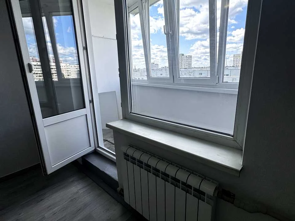 Apartment. Kharkiv, Peremohy Avenue.