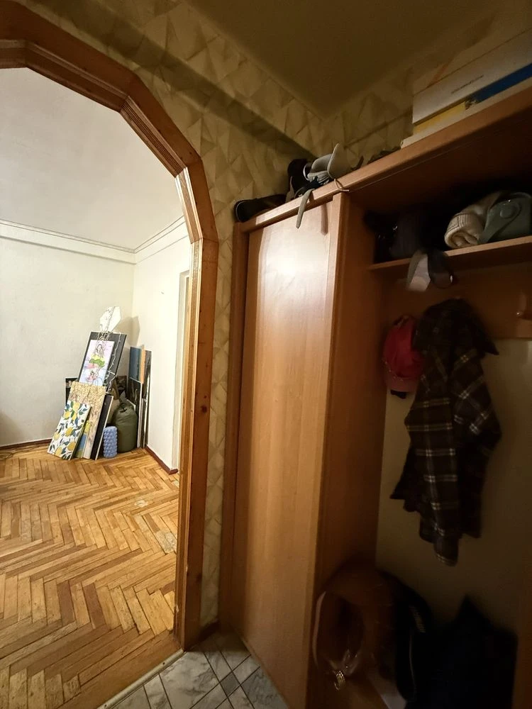 Продам 2 ком.кв по ул.Энтузиастов.