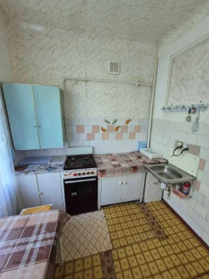 Продам 1-кімнатну квартиру в центрі міста