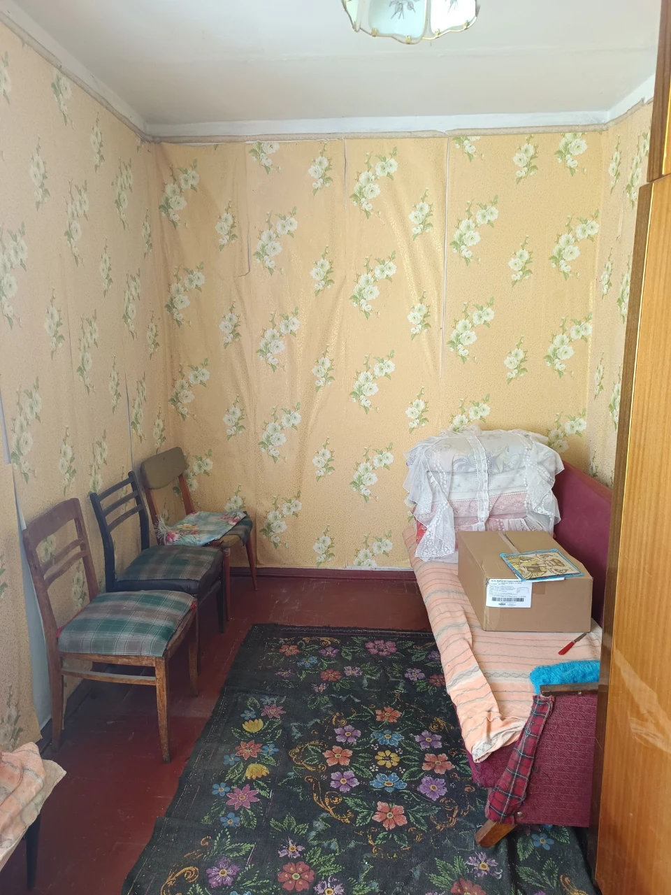 Продаётся 2 ком квартира Осипенковский микрорайон