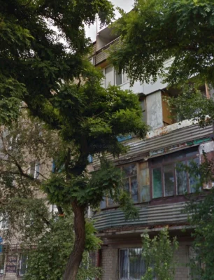 Продаётся 2 ком квартира Осипенковский микрорайон
