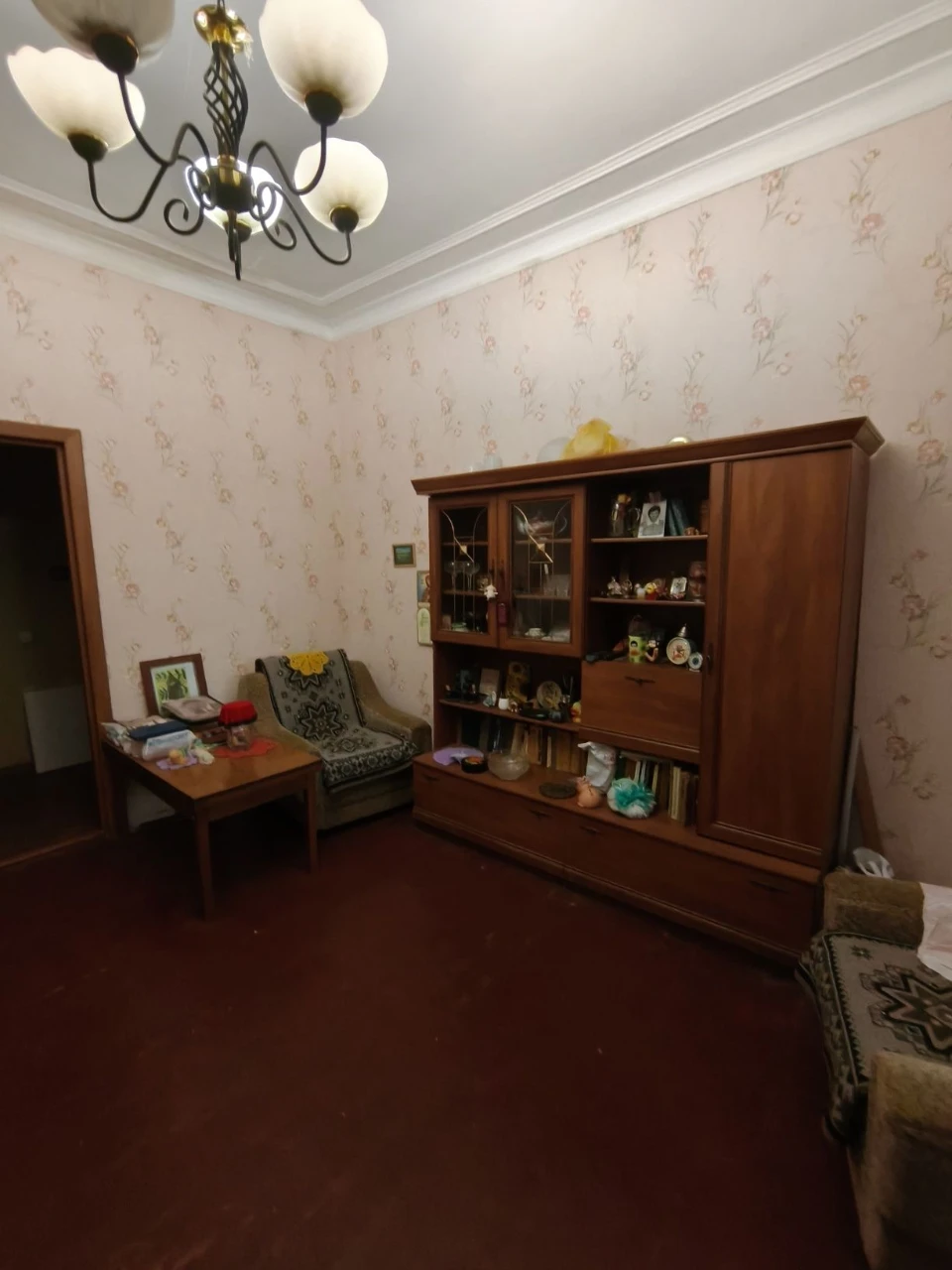 Продаж 2х кім."сталінки"площа Свободи вул.Олександрівська