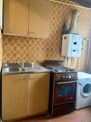 Продам 1 ком квартиру Александровский р-н
