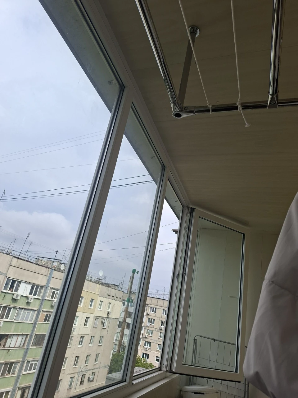 Продаётся 2х ком. Бородинский. ул. Ладожская  Торг  уместен!