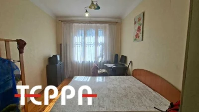 Продаж 2-кімнатної квартири з високими стелями