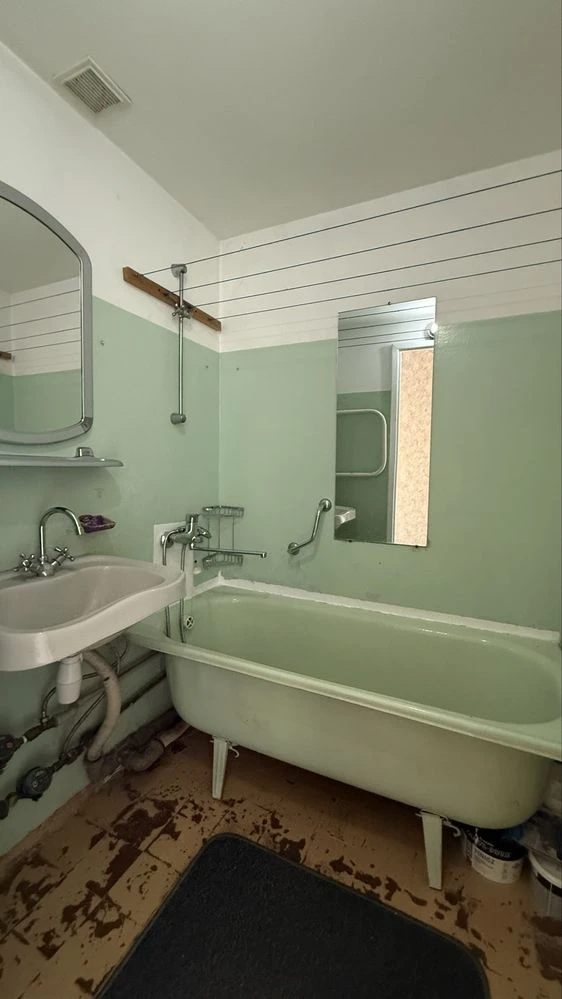 Продам 1-комн. квартиру, 16 мкр-н, Бабурка