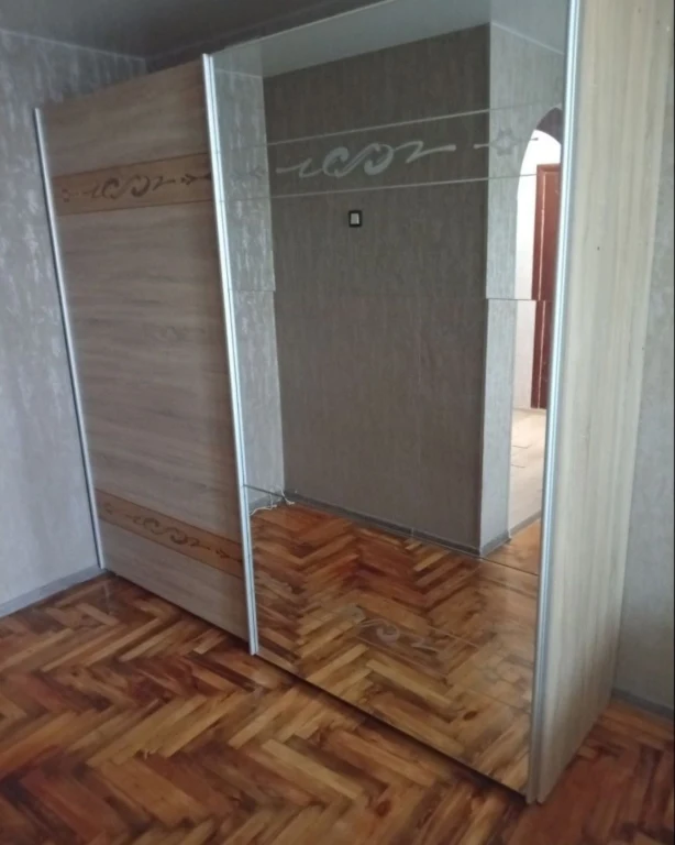 Продается 1-комнатная квартира, бул. Строителей, 9 этаж