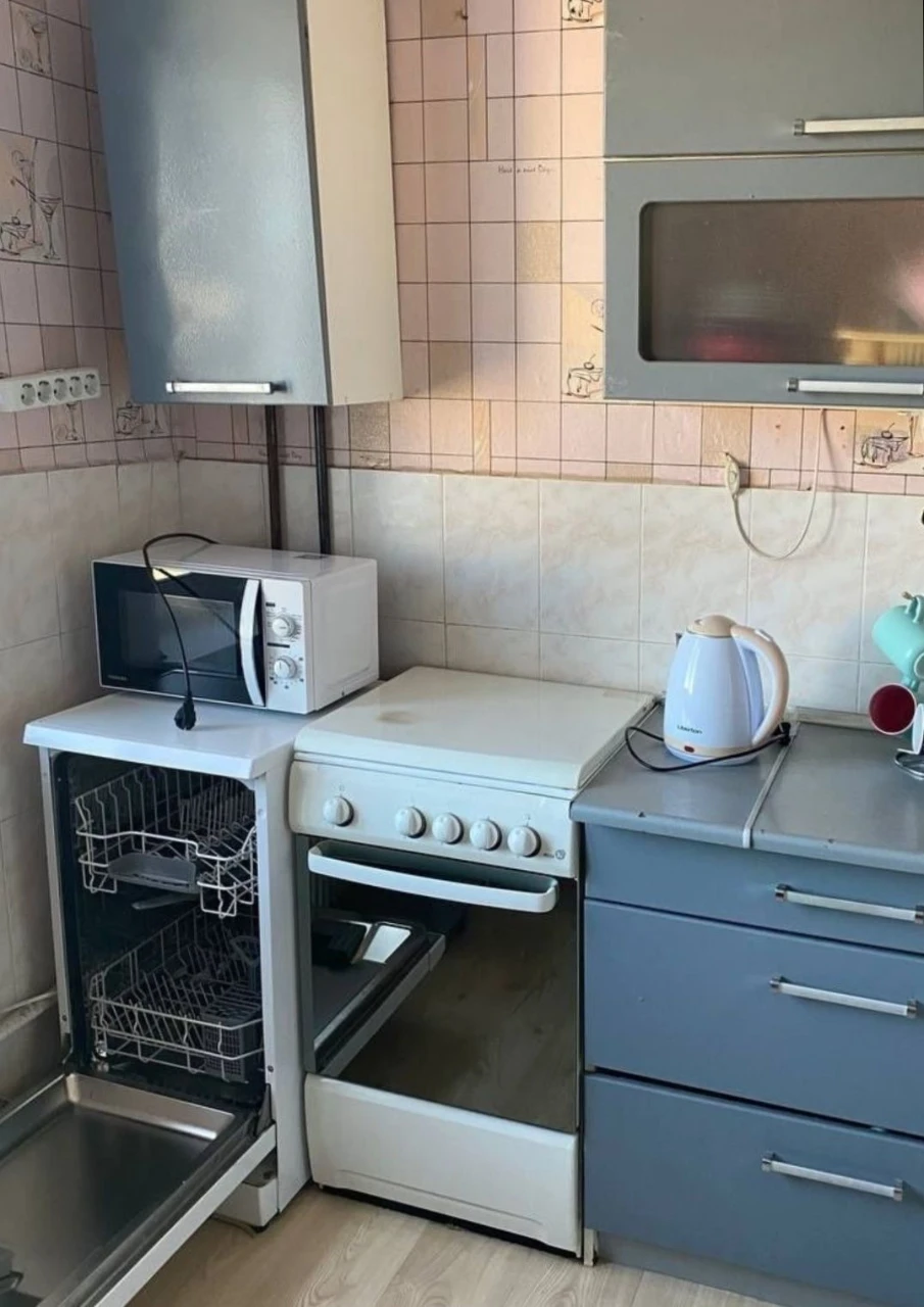 Продается 1-комнатная квартира, бул. Строителей, 9 этаж