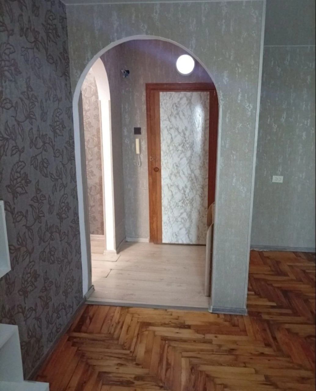 Продается 1-комнатная квартира, бул. Строителей, 9 этаж