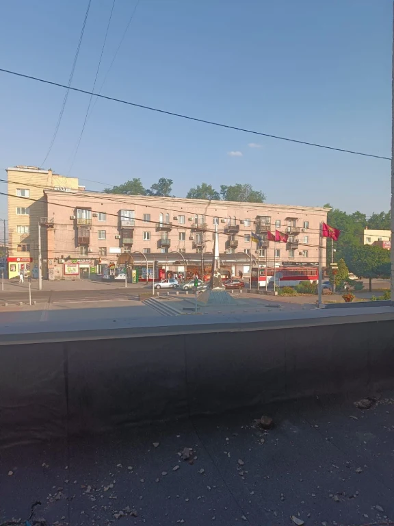 Продам двокімнатну в центрі