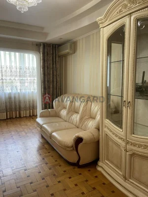Продается 3х комнатная квартира в р-не Гагарина.