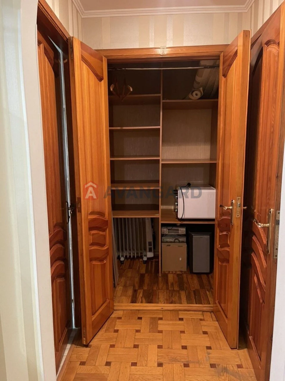 Продается 3х комнатная квартира в р-не Гагарина.