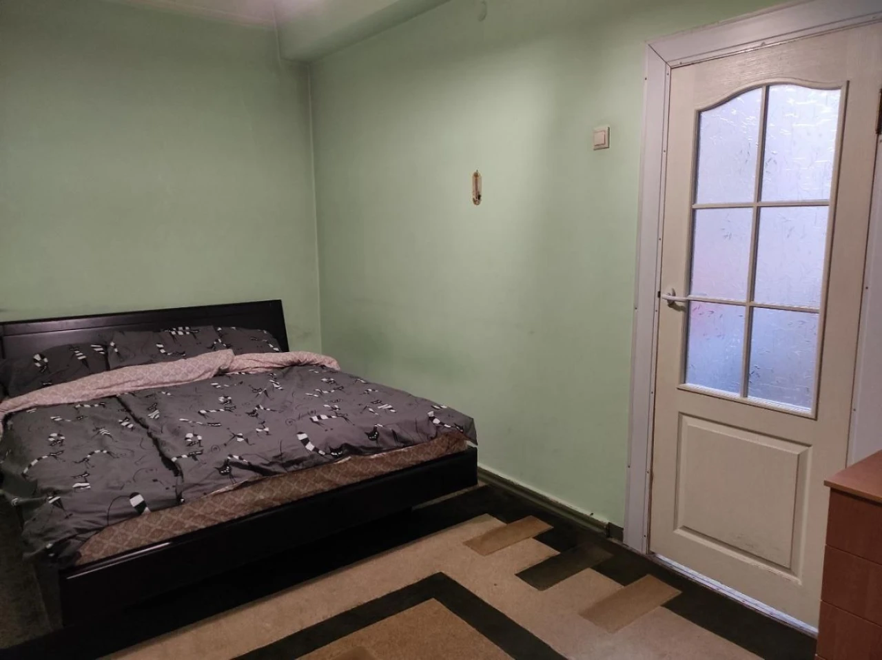 3-кімнатна кв. в центрі Олександрівського, закрита територія