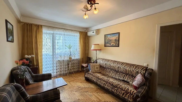 Ціну знижено! Продаж 2-кімн кв по вул Перемоги/ Амстор