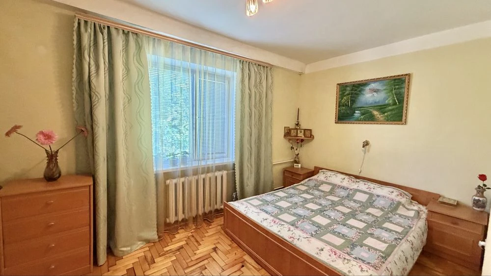 Ціну знижено! Продаж 2-кімн кв по вул Перемоги/ Амстор