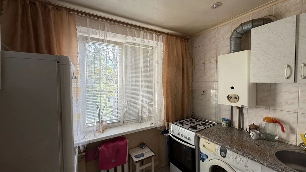 Ціну знижено! Продаж 2-кімн кв по вул Перемоги/ Амстор