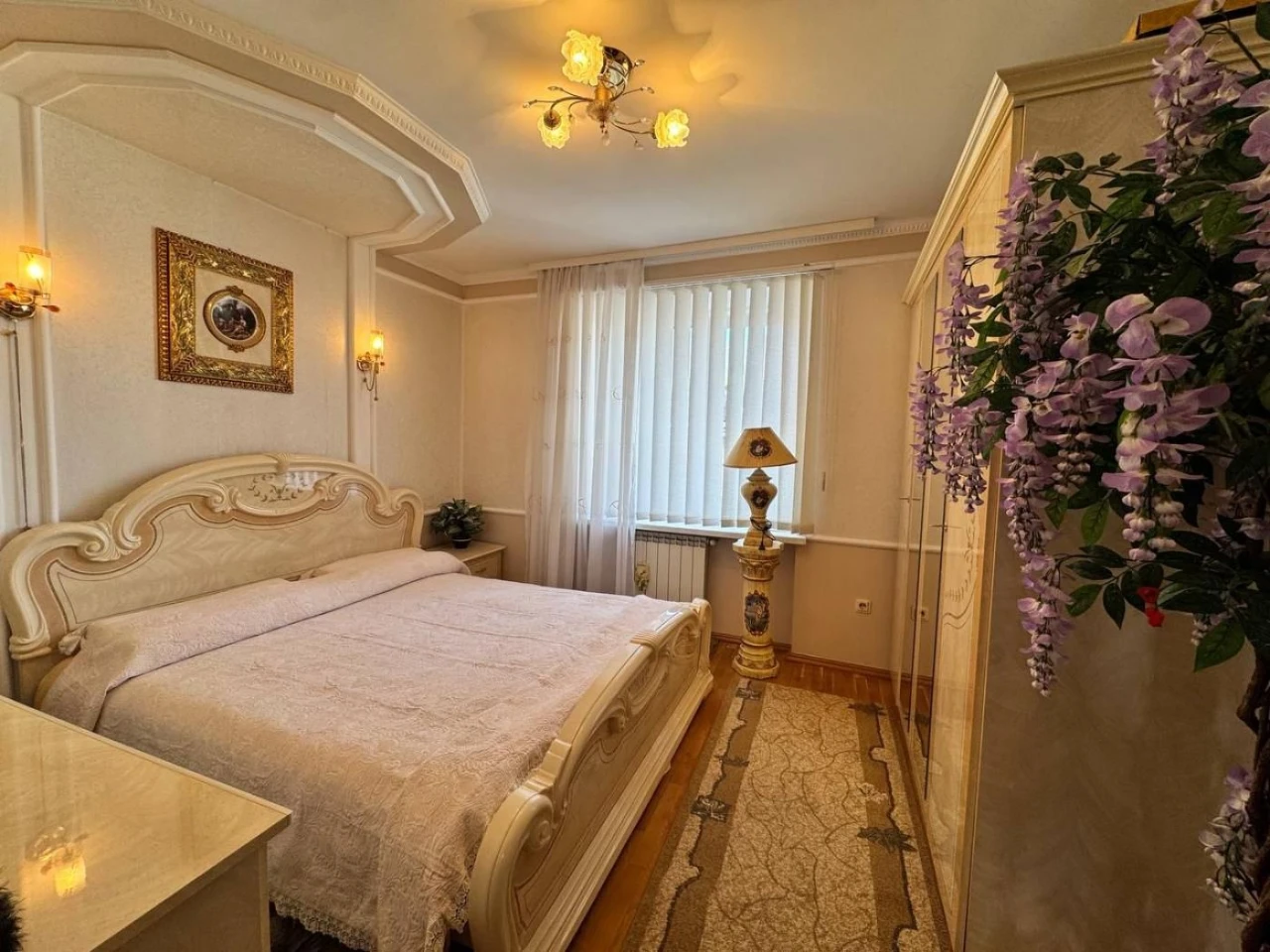Продається 3 кімнатна Квартира з ремонтом