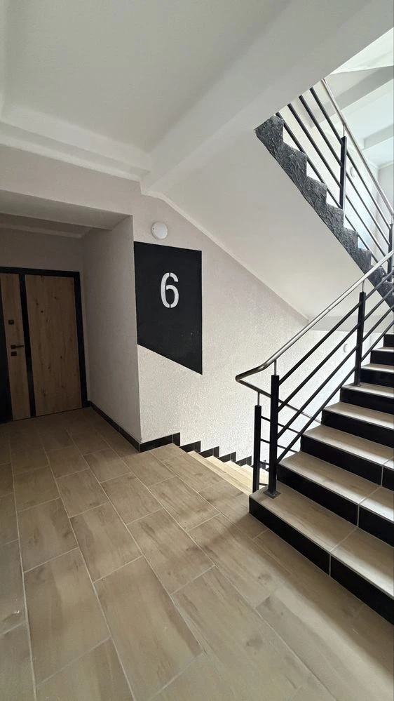 Продаж 1-кімнатної квартири 45 м² з ремонтом біля парку Шевч