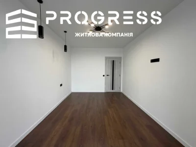 Центр міста 3-кімнатна з якісним ремонтом