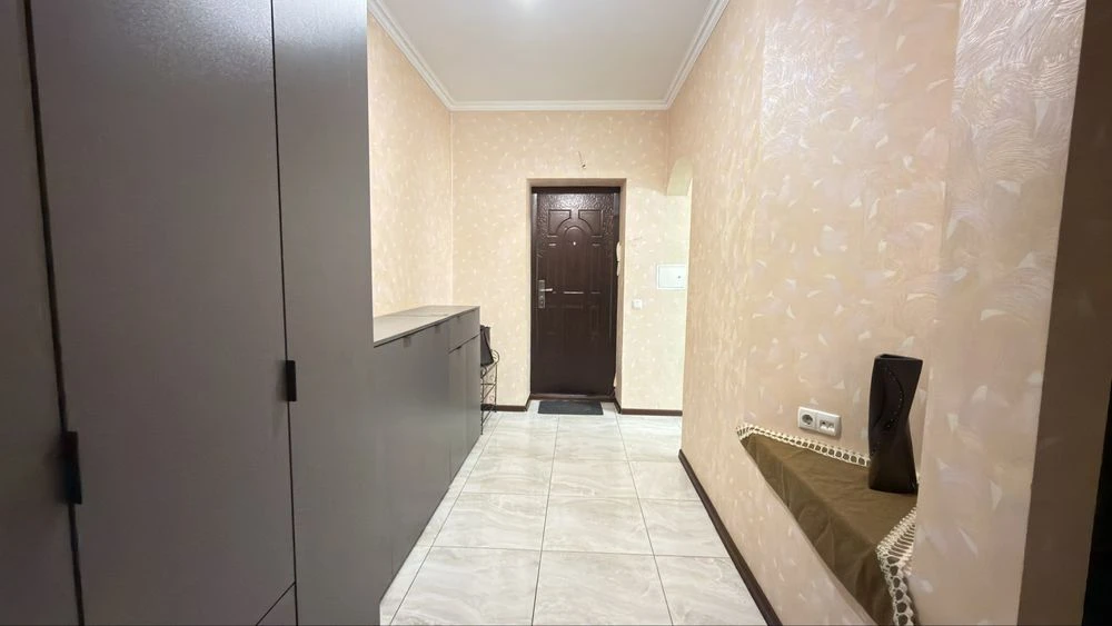 Продаж 1 кімнатної квартири в обжитій новобудові