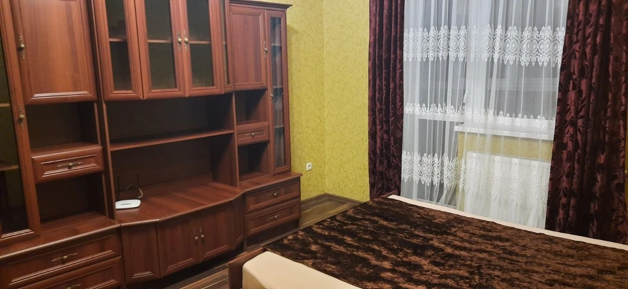 Продаж 2к н/б вул. І. Пулюя,  і/о газове