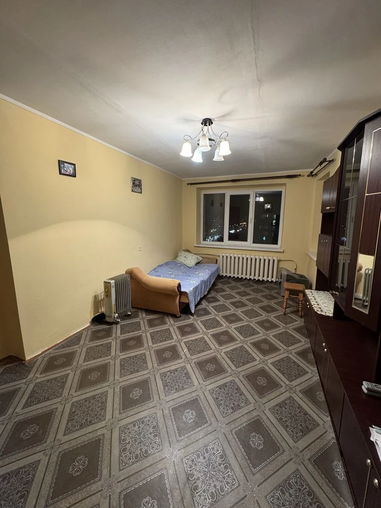 Продається 2-кімнатна квартира в мікрорайоні Пасічна