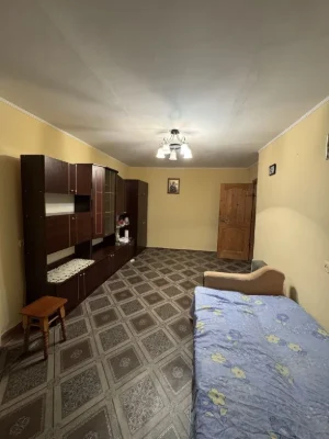 Продається 2-кімнатна квартира в мікрорайоні Пасічна