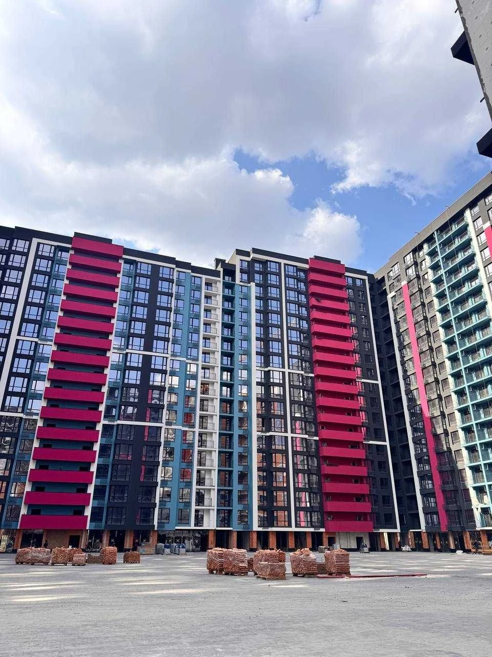 Видова двокімнатна квартира в ЖК SkyGarden_KC