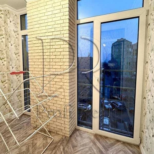 For sale 2-room apartment 63 m², Regeneratorna St., 4, building