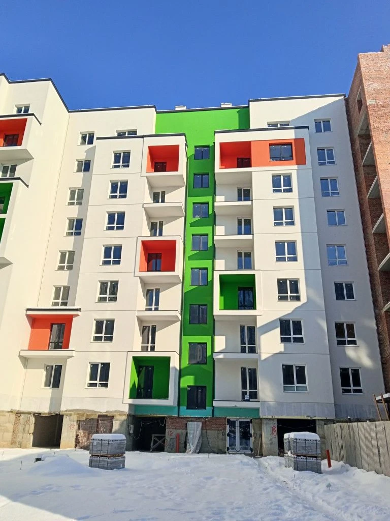 Продається 2ох кім квартира біля озера