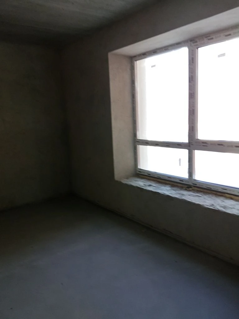 Продається 2ох кім квартира біля озера