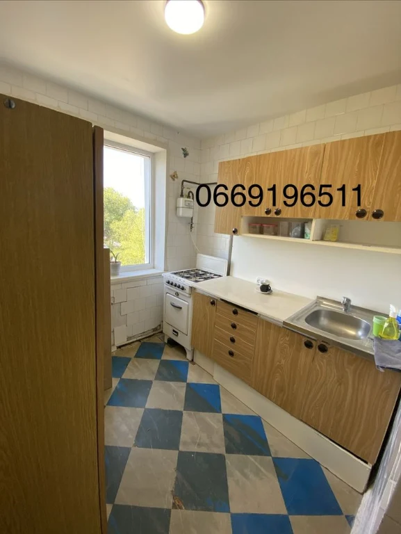 Продам 3к.квартиру, по вул. Л.Гузара(Комарова), з Автономкою