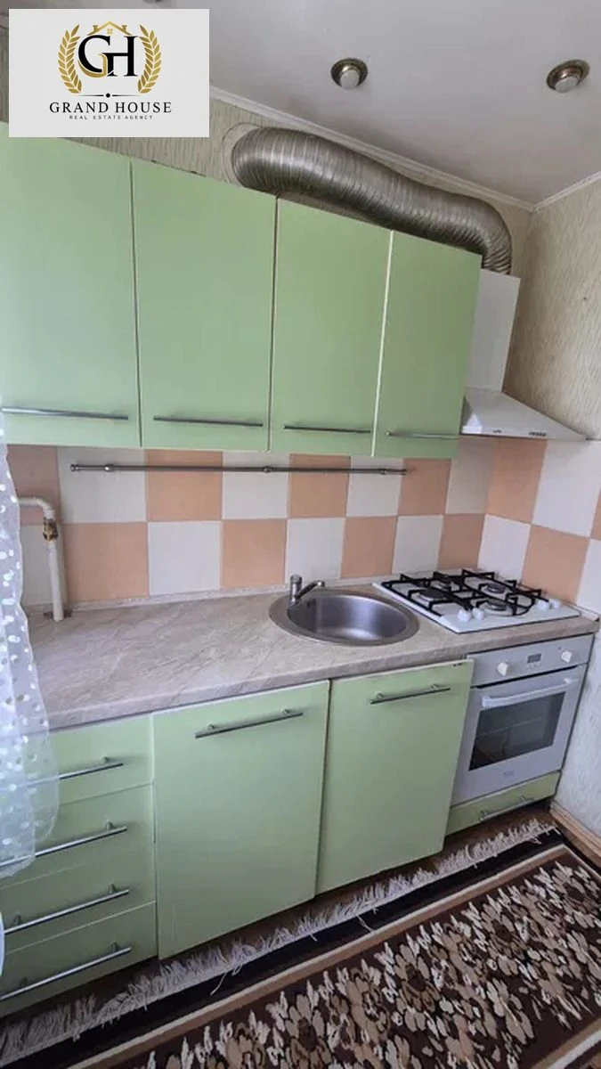 Продам двокімнатну квартиру, Новомиколаївка.