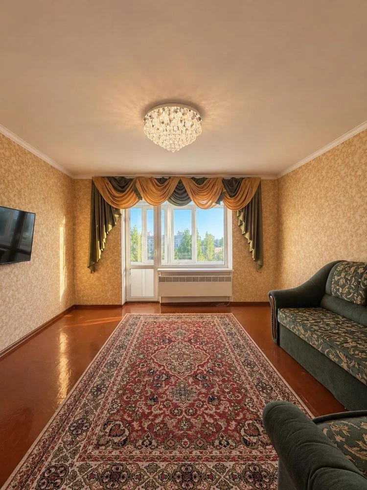 Продаж 3 кімнатноі квартири Героів Рятувальників